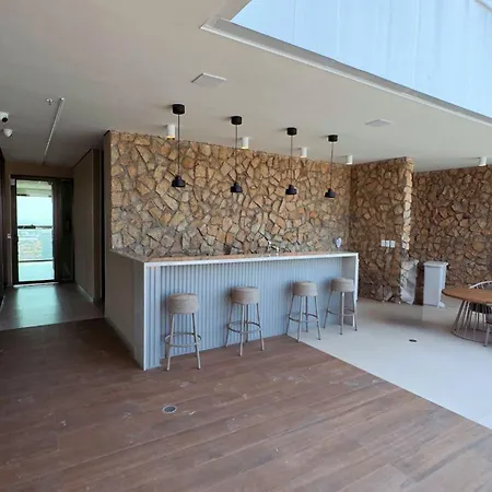 Apartamento Topázio No Meireles Próximo A De Iracema